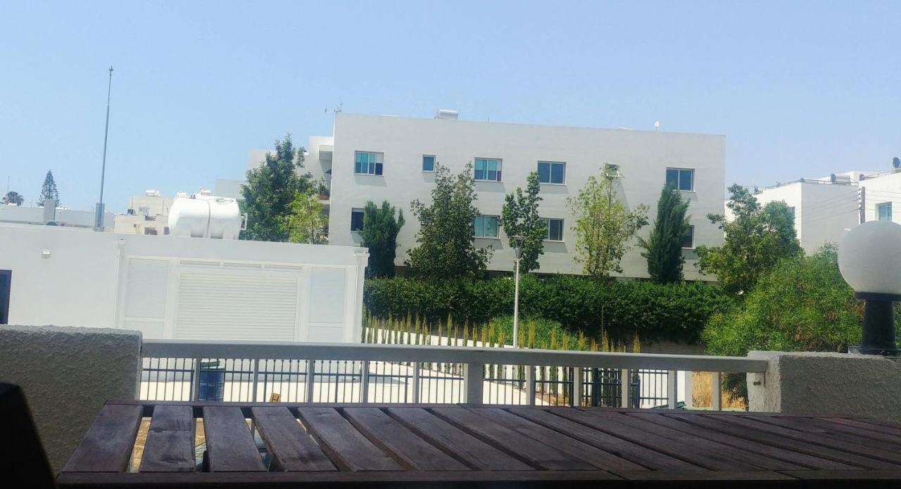 Anemomylos Guesthouse Paralimni Buitenkant foto