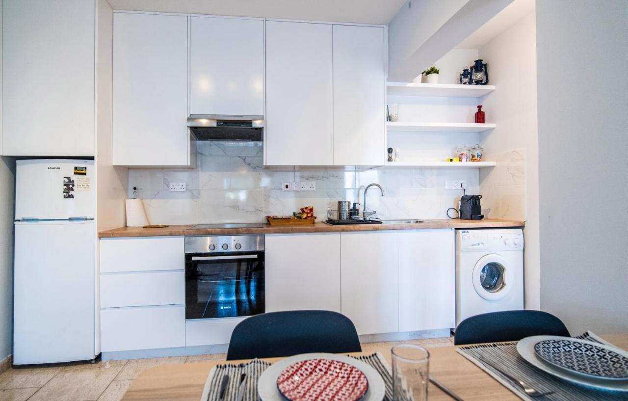 Anemomylos Guesthouse Paralimni Buitenkant foto