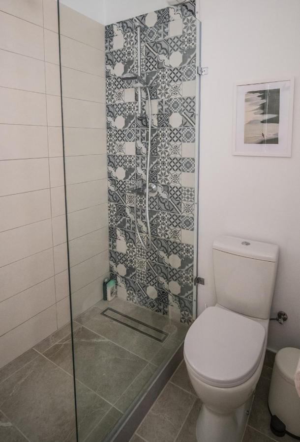 Anemomylos Guesthouse Paralimni Buitenkant foto